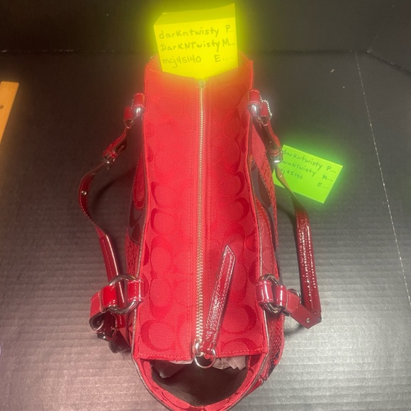 Beautiful Mixed Media Coach Signature Tote Gorgeous! Used only once or twice - Picture 13 of 17